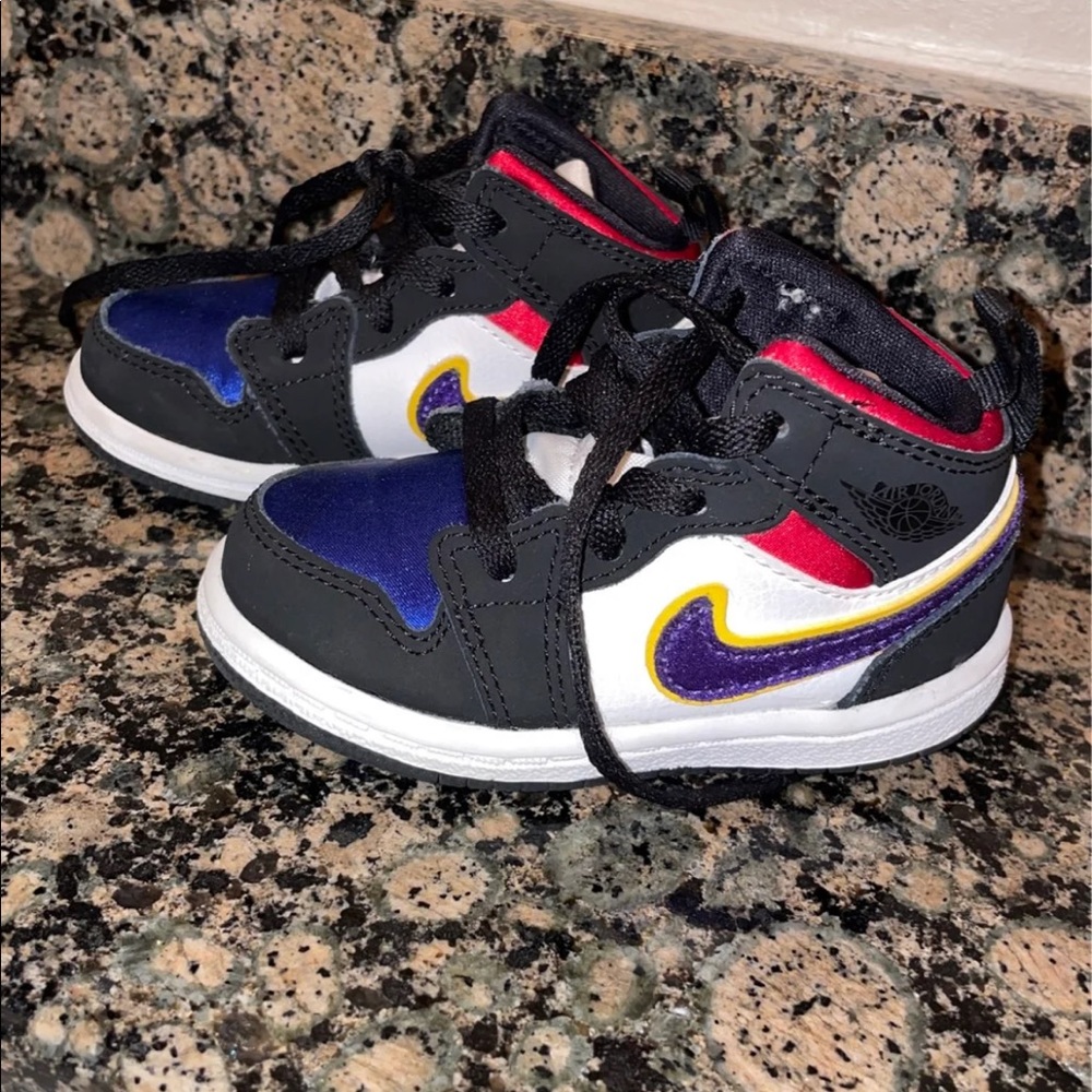 BABY/TODDLER Jordan 1 SE TD Mid “Black Field Purple”